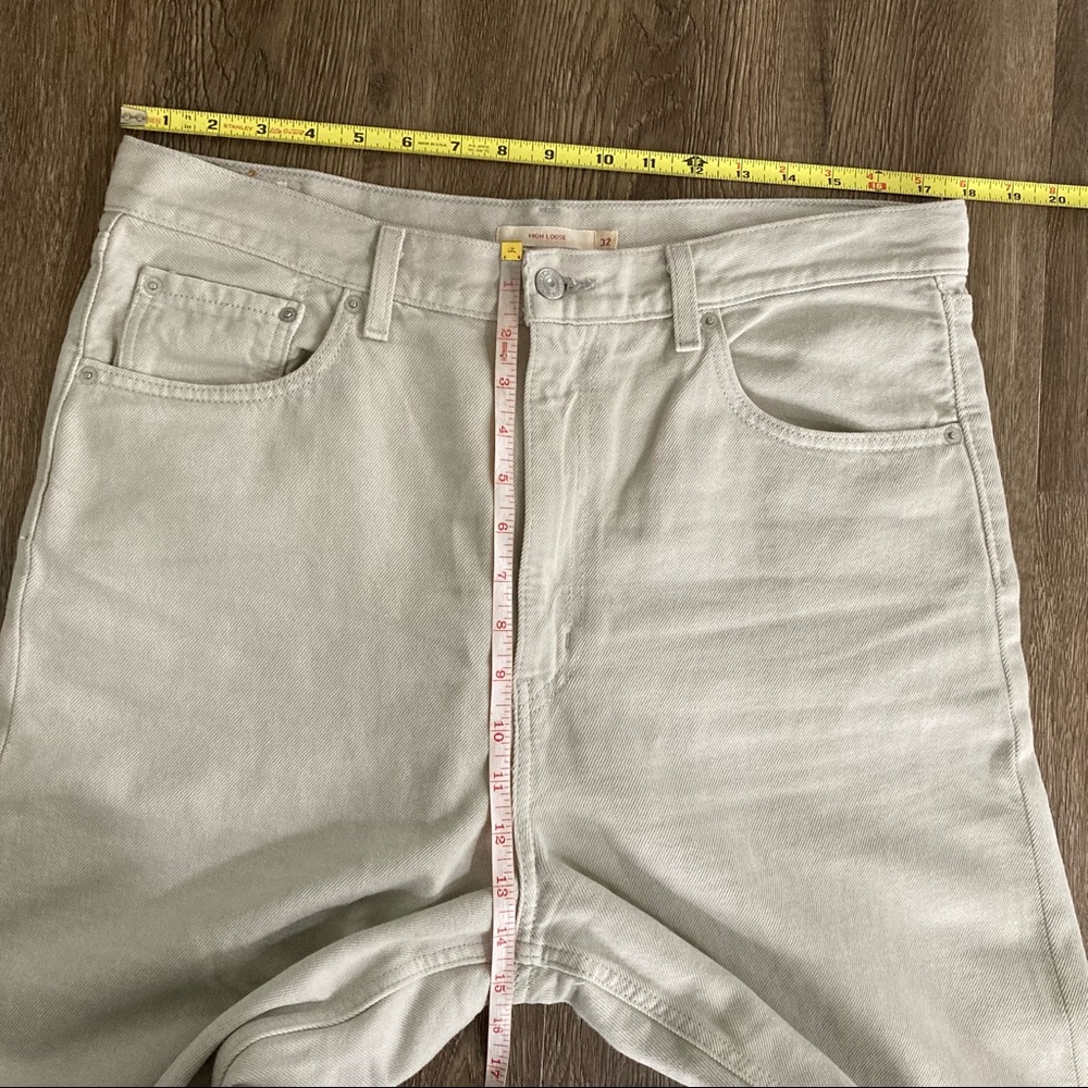LEVI'S High Rise Loose in Mushroom Grey - Picture 15 of 16
